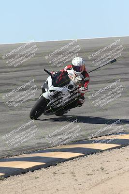 media/Oct-13-2025-Moto Forza (Mon) [[a66d839500]]/4-C Group/Session 2 (Bowl)/